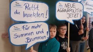 Demo und Baum für Artenvielfalt