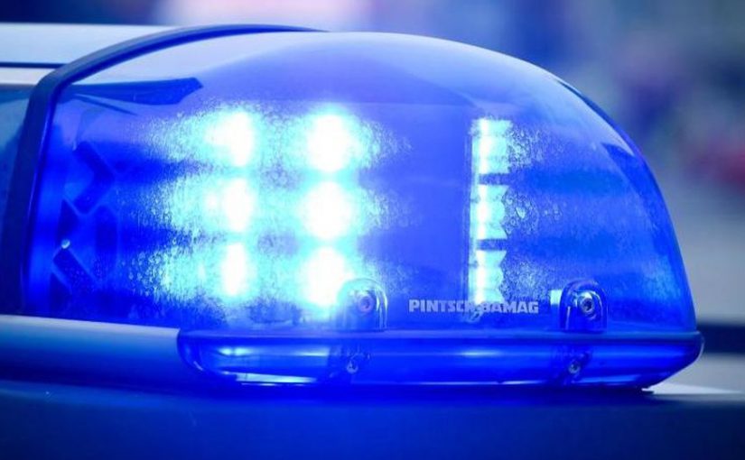 Nach versuchtem Raub: Polizei sucht Verdächtige mit Bildern – RTL Online