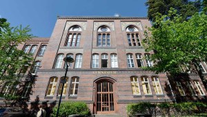 Steglitz-Zehlendorf: Schulen werden zu Sommer-Baustellen